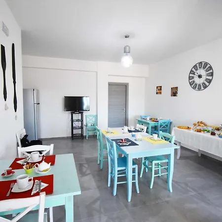 B&B Centrale 3* トルトリ